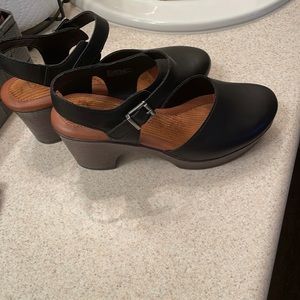 Women Boc clogs